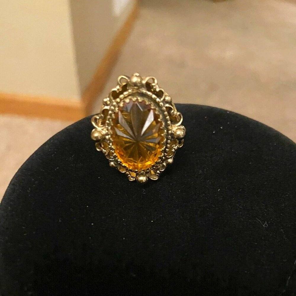 Gorgeous Whiting & Davis Ring Size 8